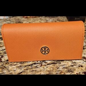 Tory Burch Vibrant Orange Sunglasses Case or Use As Clutch (🚫 🕶️ )